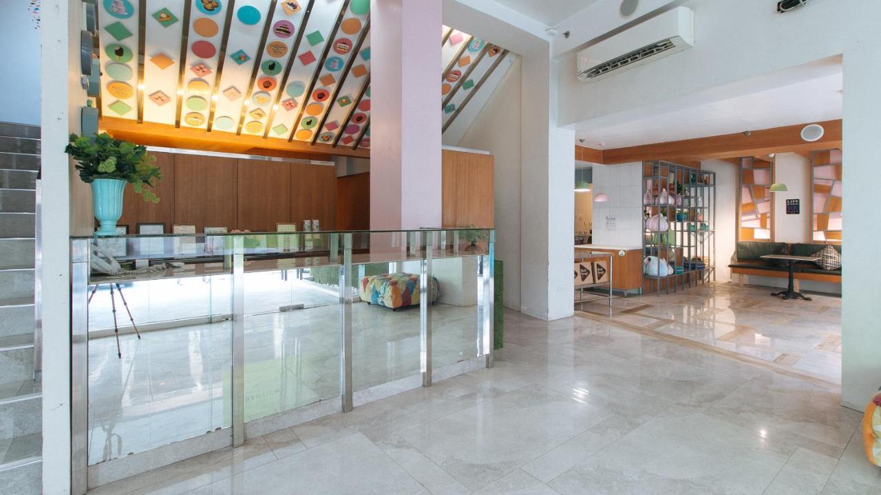 Urbanview At Lacson Street Bacolod City By Reddoorz Esterno foto